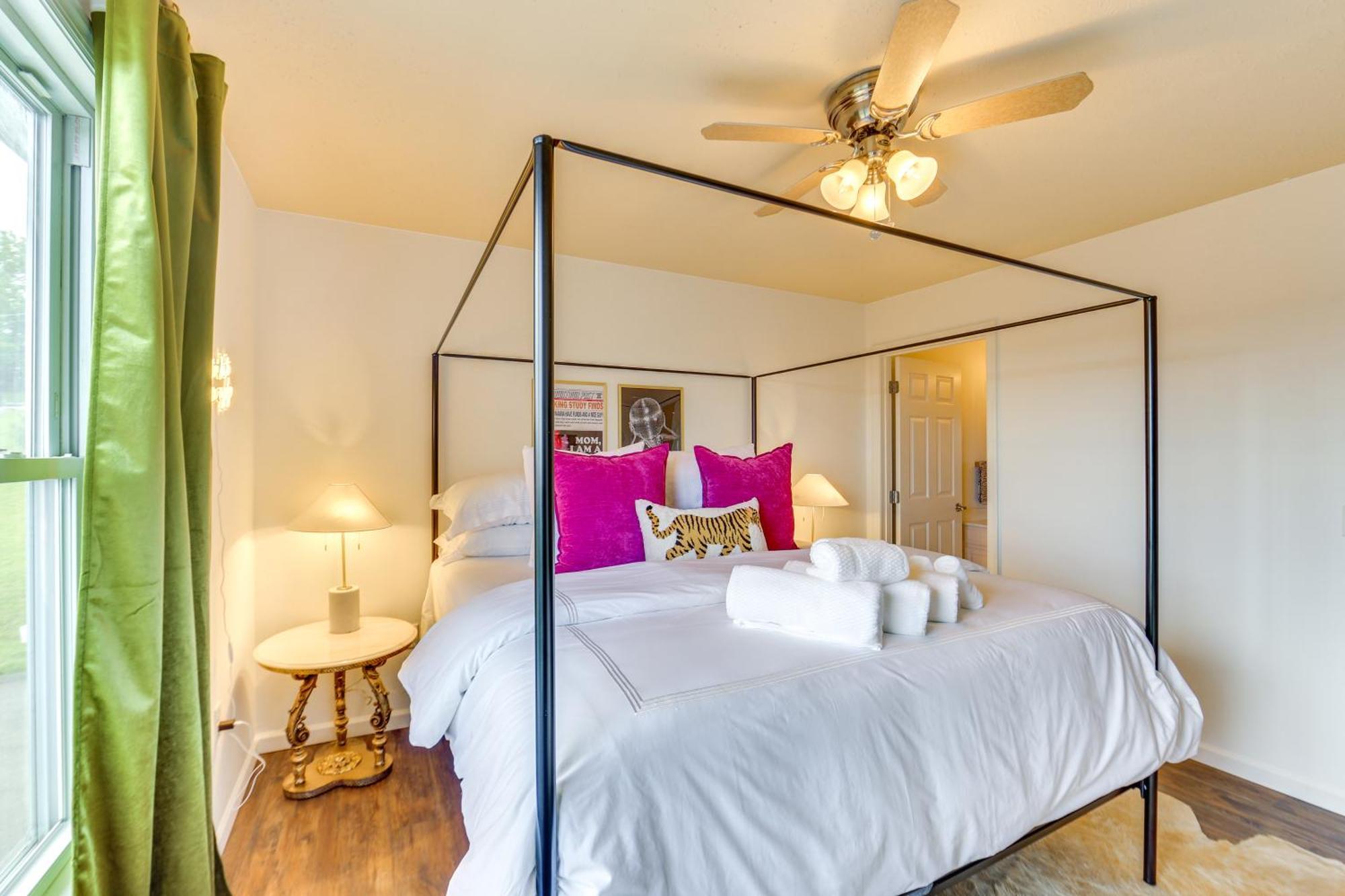 Chic Morgantown Vacation Rental - 2 Mi To Wvu! ภายนอก รูปภาพ